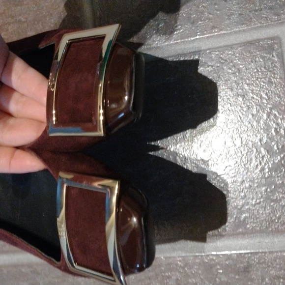 Roger Vivier burgundy patent cap toe suede buckle logo ballet flats size 36 - Picture 6 of 15